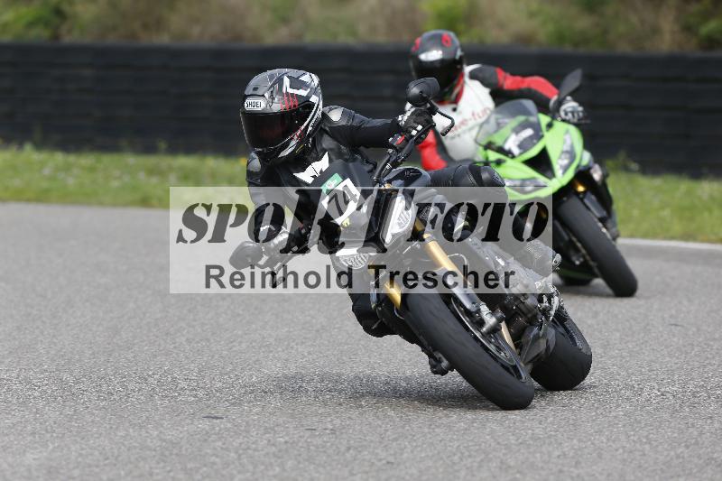 /53 16.09.2025 Track Day Domi Aegerter ADR/Gruppe gruen/74